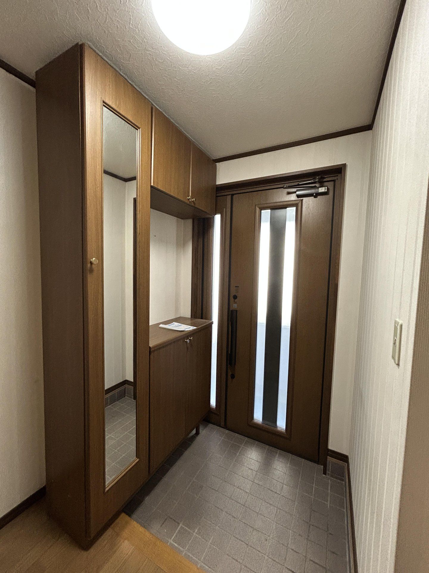 【現況販売】玄関内部です。