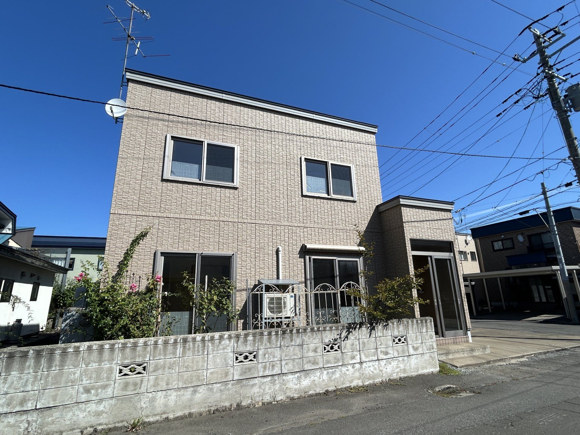 【現況販売】外観別角度です。